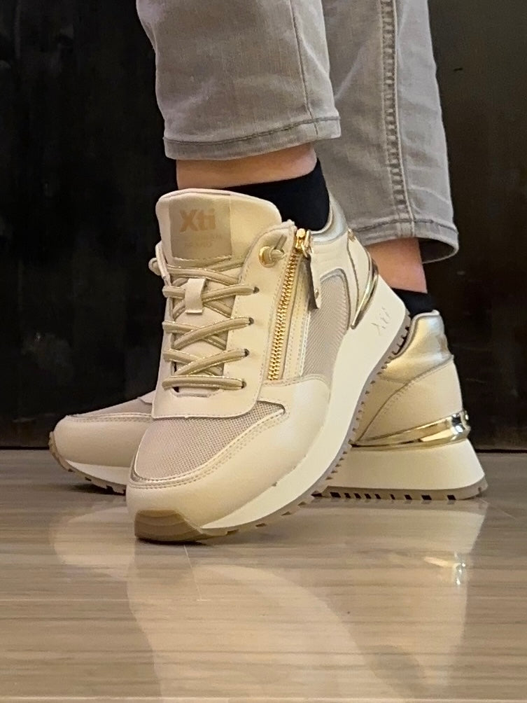 Sneaker Donna Xti Beige Oro con Plantare Memory Estraibile