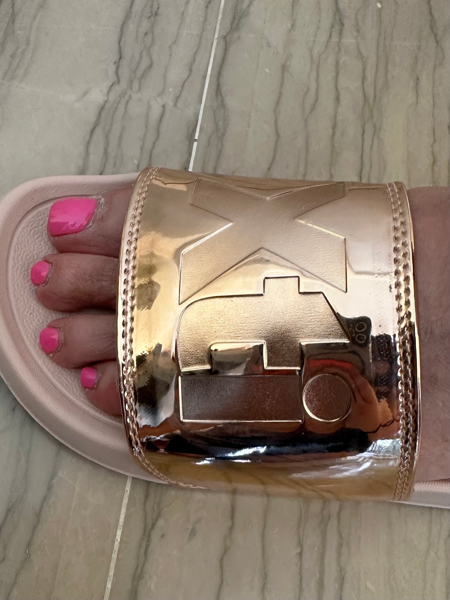 CIABATTA XTI DONNA ORO ROSA IN GOMMA