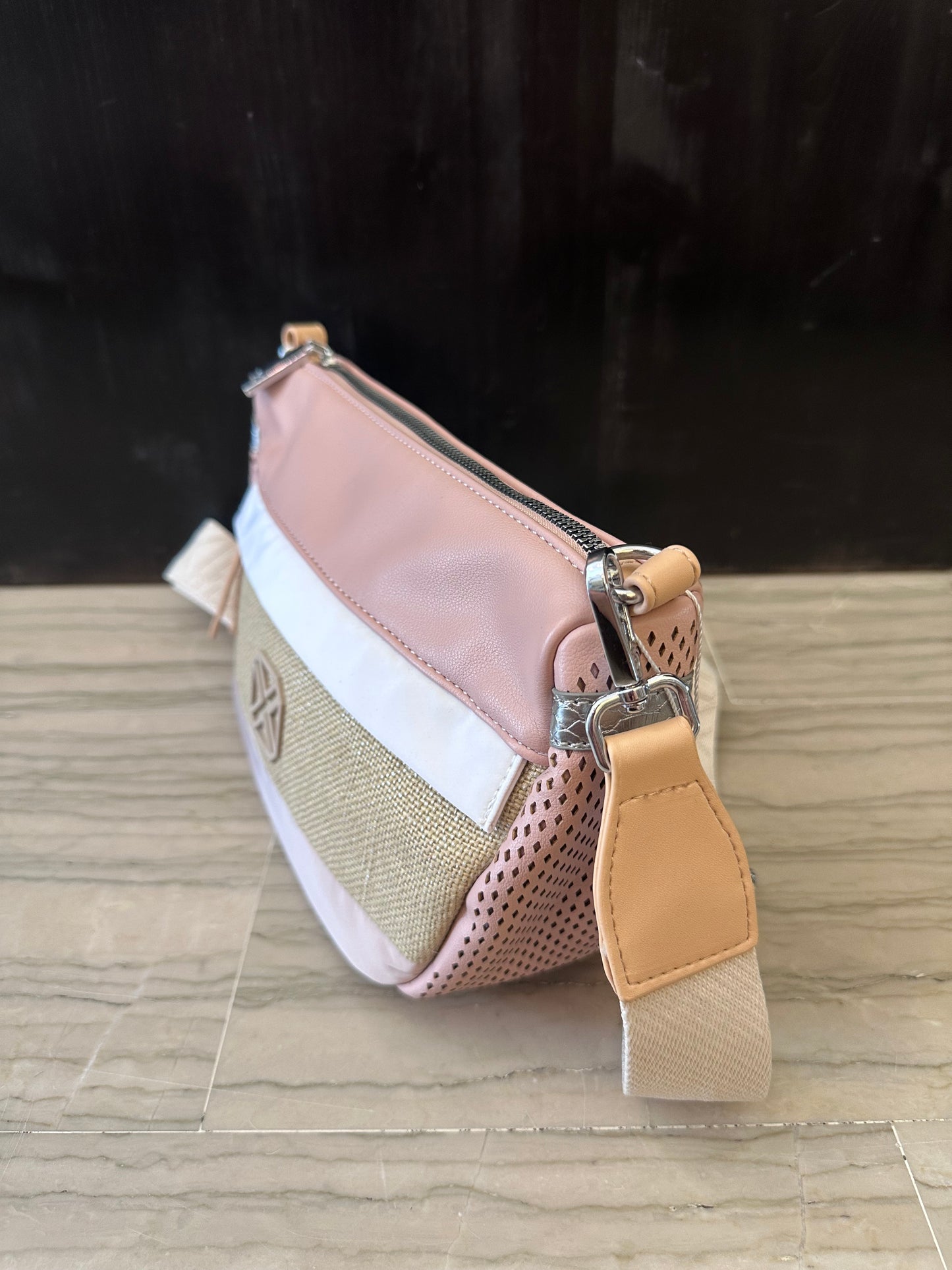 Borsa Donna Xti Rosa Multimateriale – A Spalla e Tracolla con Tracolla Regolabile