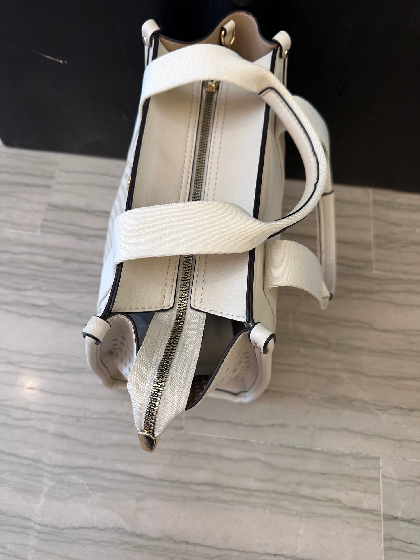 Borsa Xti Beige Traforata con Tracolla – Shopper Donna Estiva Semirigida