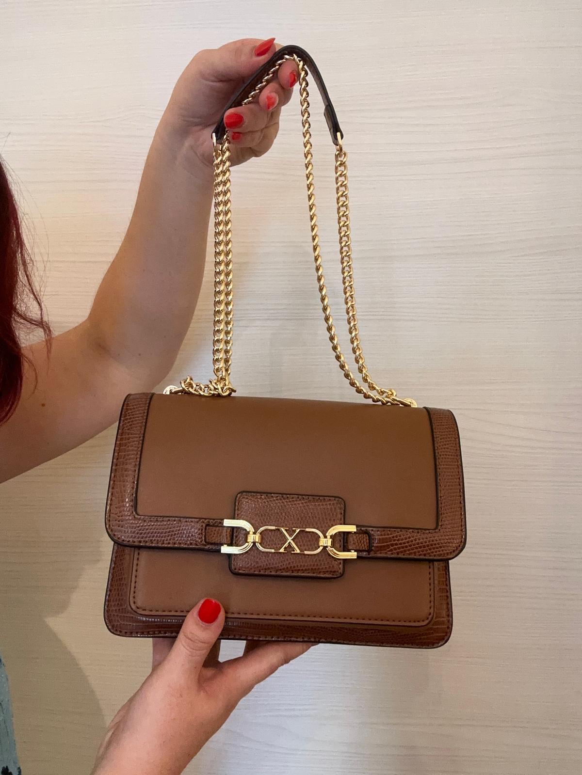 BORSA DONNA XTI PICCOLA CON CATENA E DETTAGLI DORATI