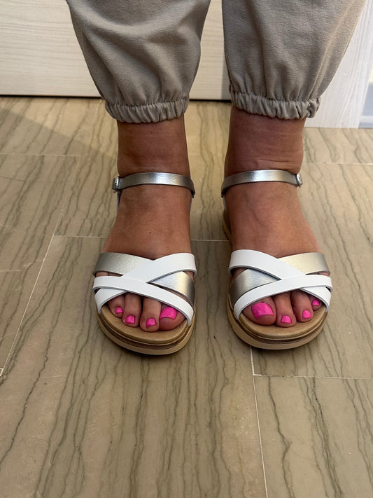 SANDALO XTI DONNA BASSO BIANCO E ARGENTO