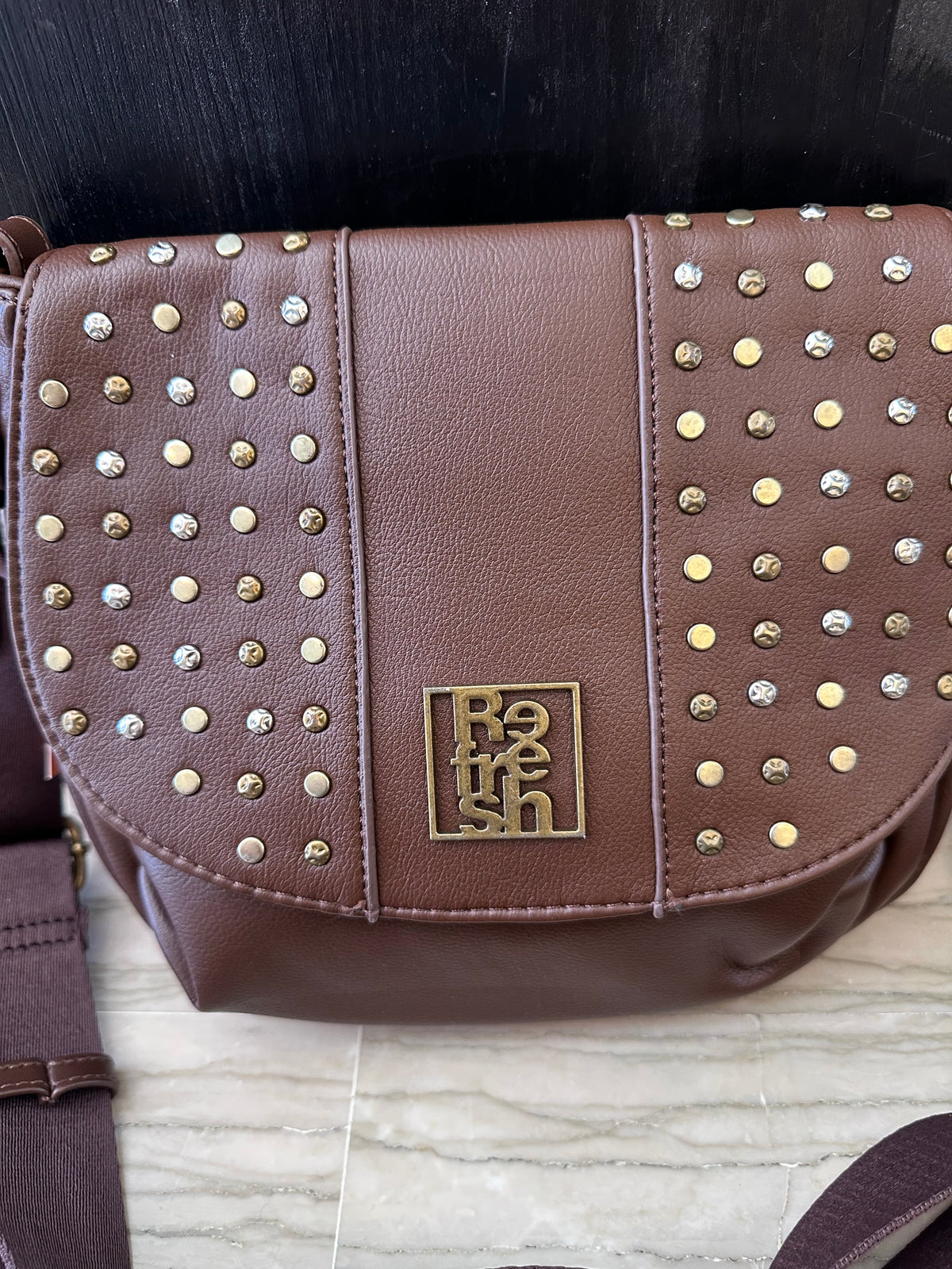 Tracollina Donna Marrone con Borchie Refresh