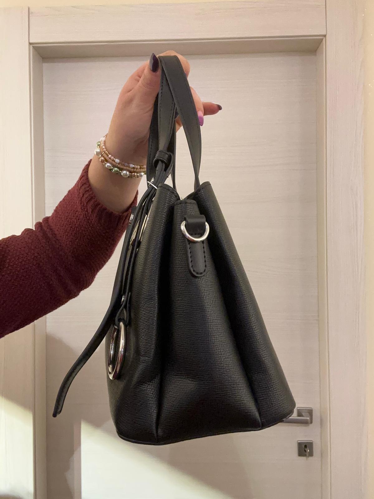 BORSA XTI PICCOLA NERA CON MULTI SCOMPARTI