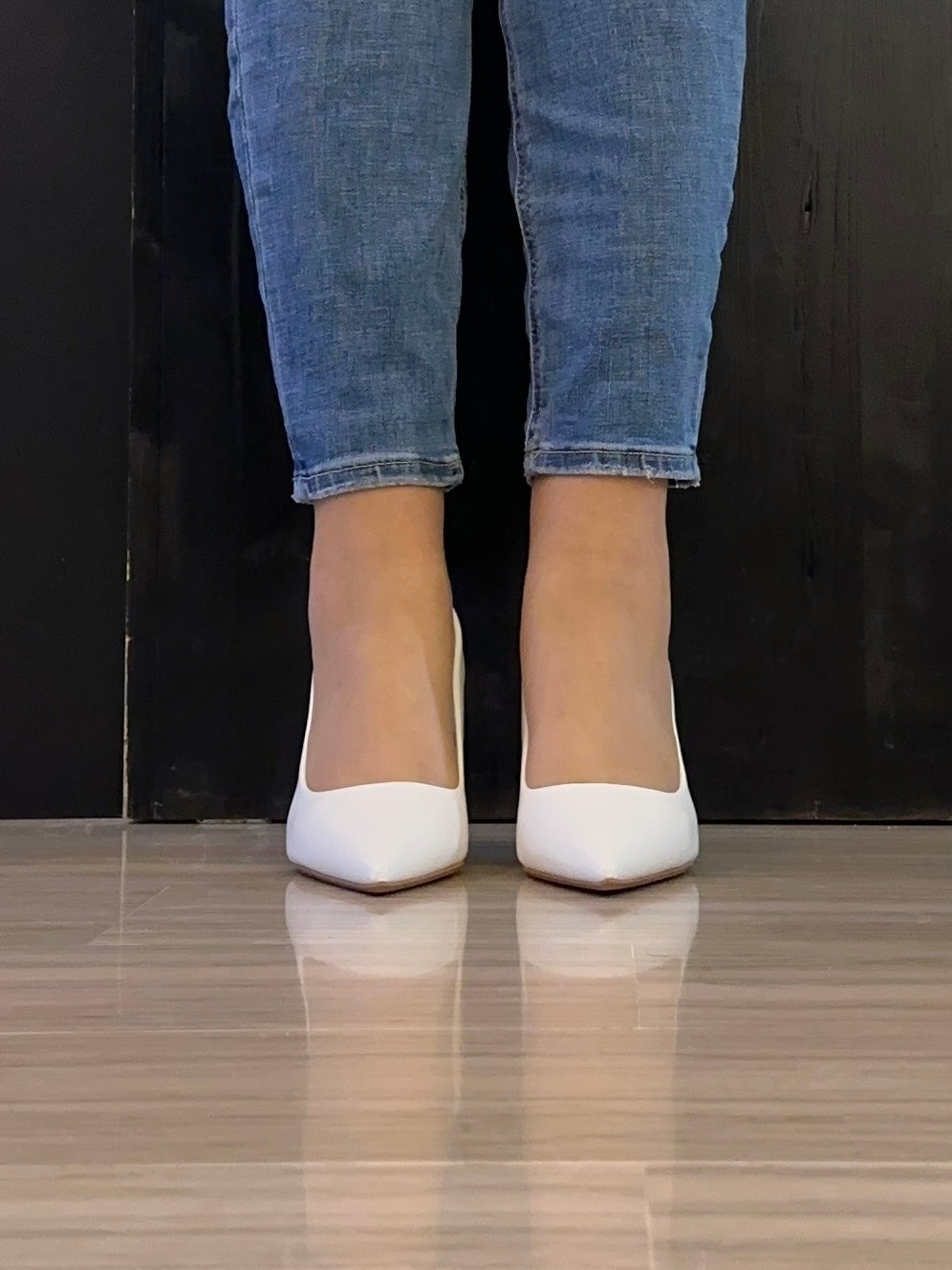 Décolleté donna Bianca Marina Torres – Eleganza e comfort