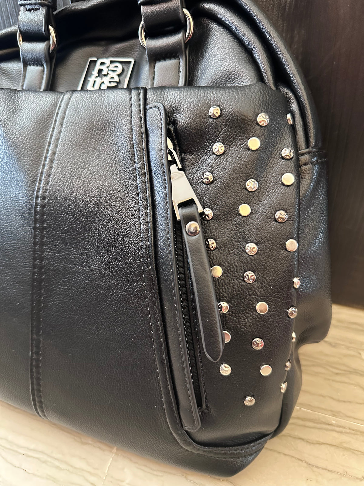 Zaino Refresh donna – Nero con borchie