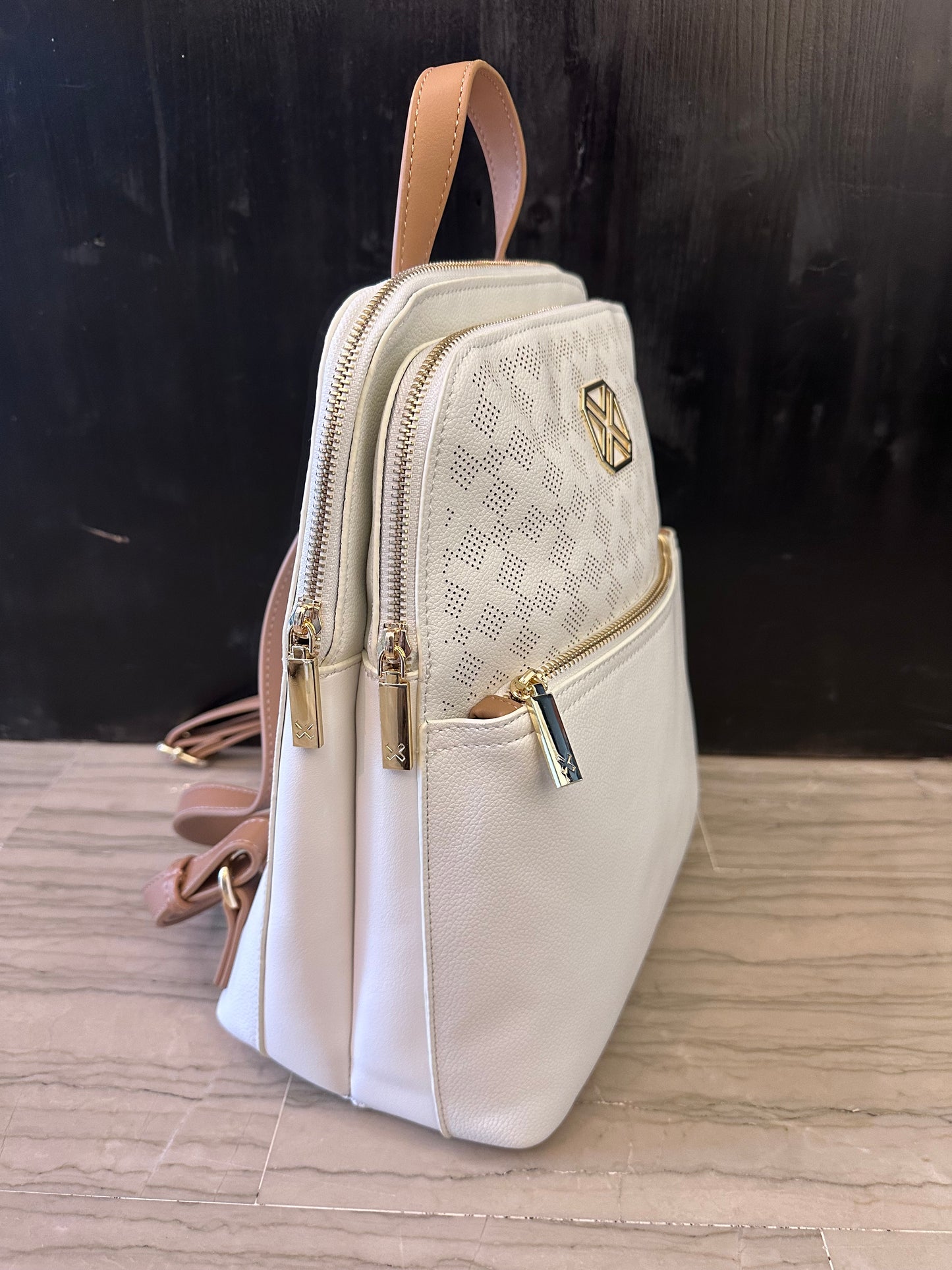 Zainetto Bianco con Dettagli Cuoio – Backpack Elegante 31 cm