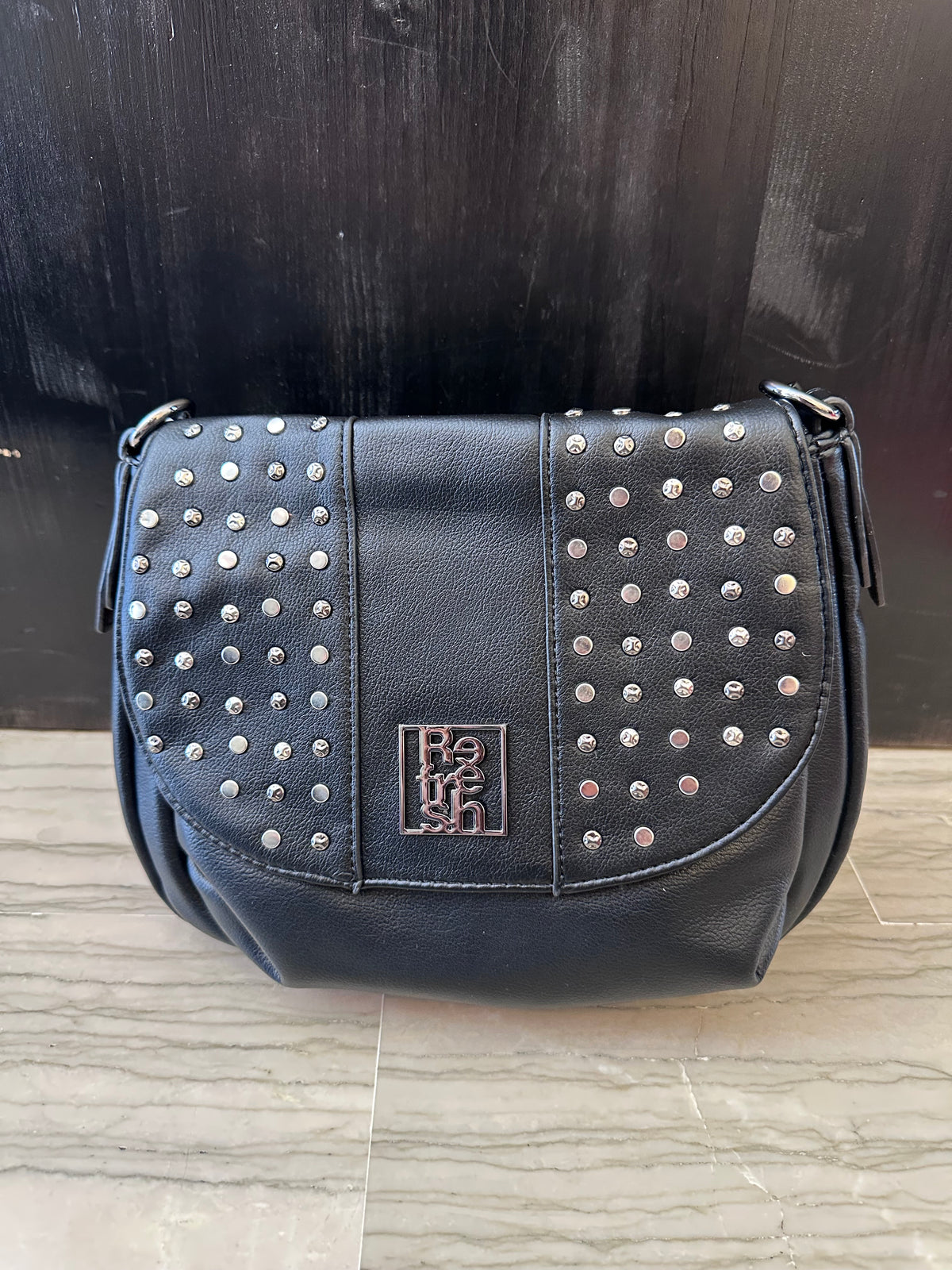 Tracolla Donna Refresh – Nera con borchie