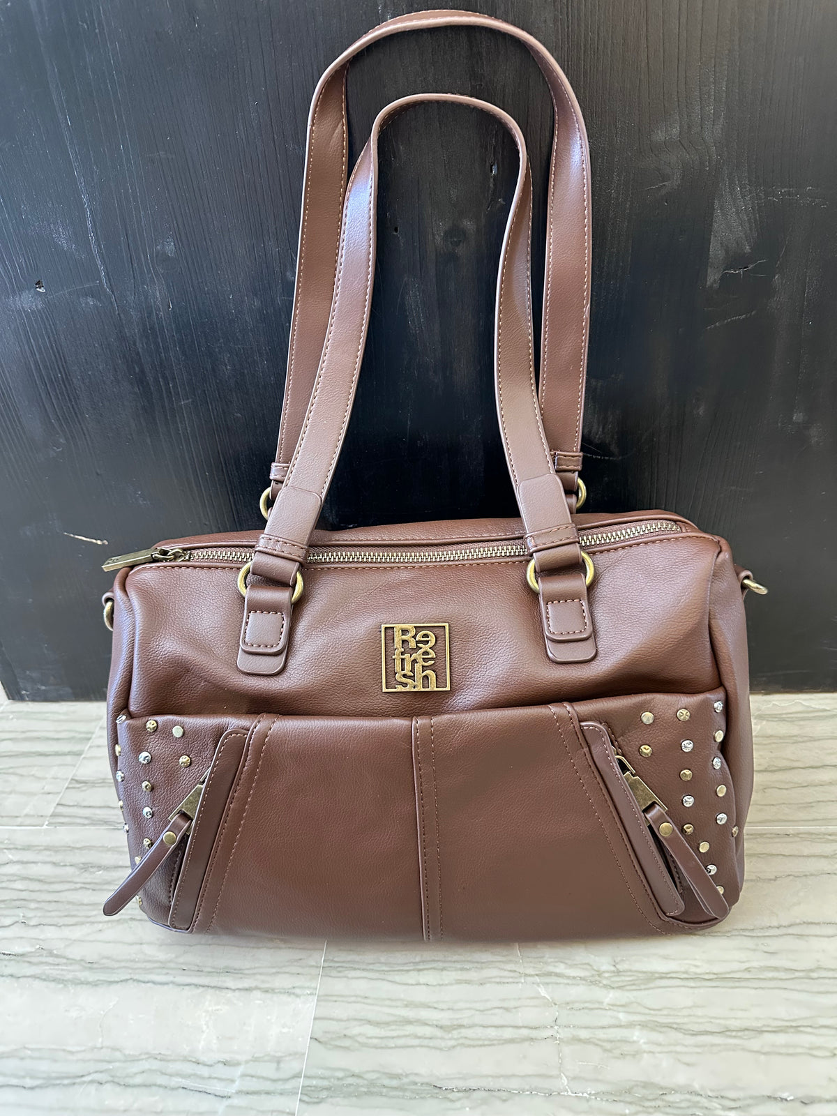 Borsa Donna Marrone Refresh con Borchie e Tracolla