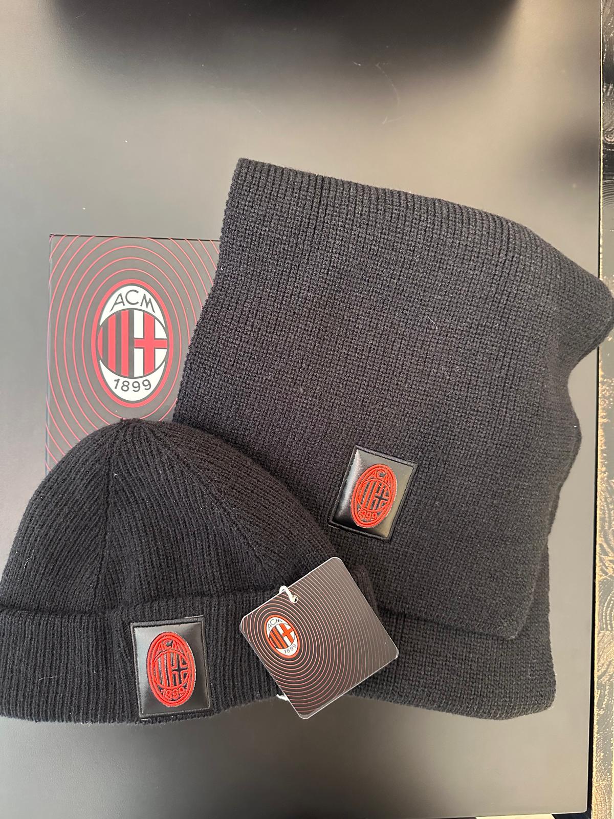 SET UOMO CAPPELLO + SCIARPA AC MILAN - PRODOTTO UFFICIALE