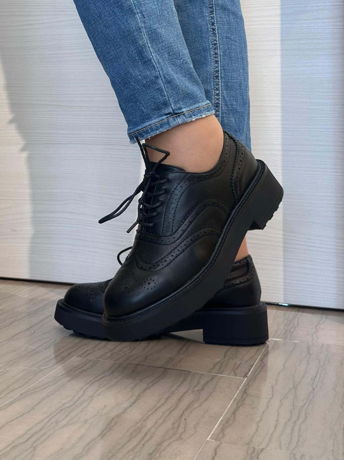 FRANCESINA DONNA CRICHIC NERA